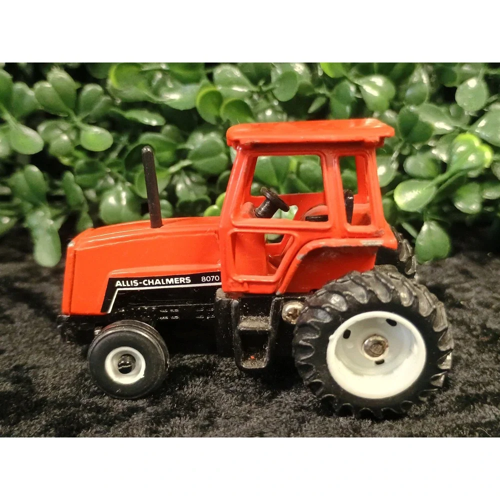 Vintage Ertl Allis-Chalmers 8070 Tractor Diecast 1/64 Scale Orange Farm Toy